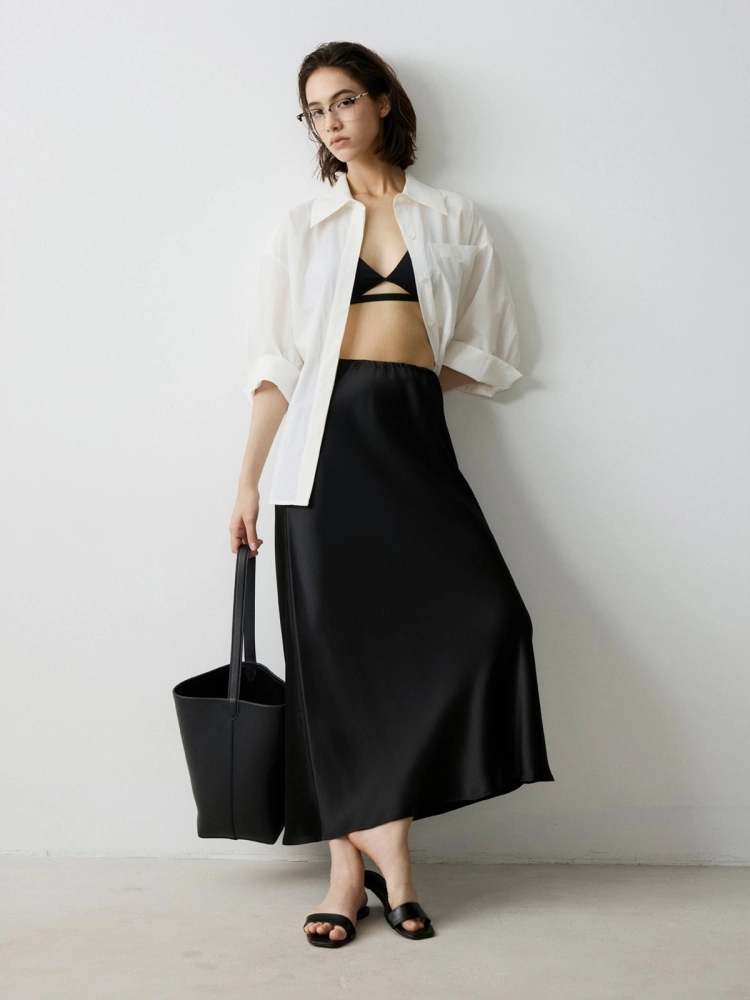 LIBLUZ Medium Classic Shoulder Bag in Leather Black - LIB LUZ