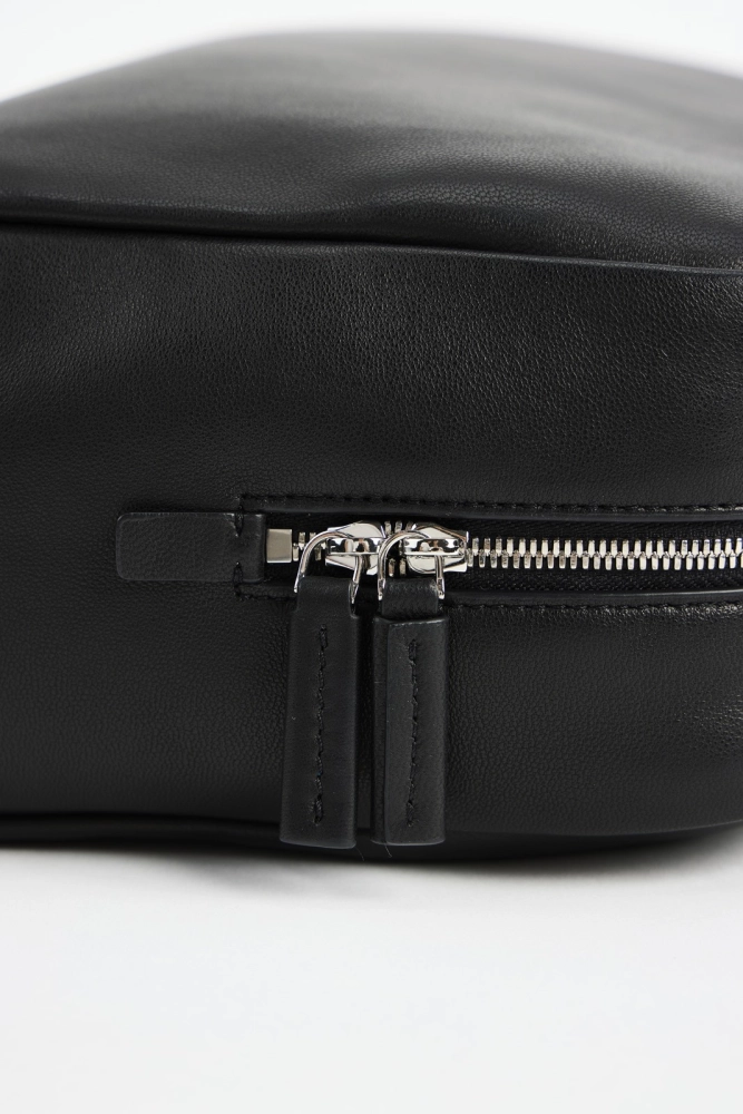 LIBLUZ Astra Bowling Bag in Leather Black - LIB LUZ
