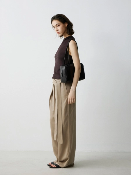 LIBLUZ Astra Bowling Bag in Leather Black - LIB LUZ