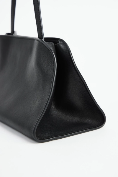 LIBLUZ Margaux 12 Shoulder Bag in Leather Black - LIB LUZ