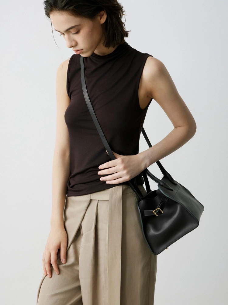 LIBLUB 90's Classic Top Handle Bag in Leather - LIB LUZ